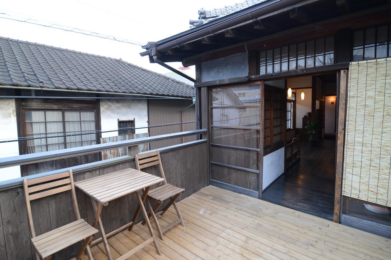 Ekimae Cue Hostel *